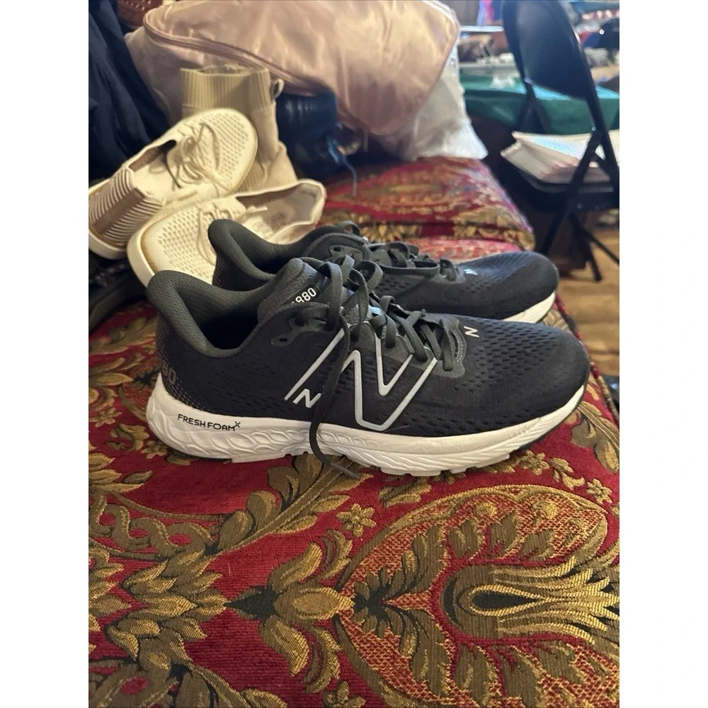New Balance Fresh Foam 880v13 Women's Size 8.5 Running Shoes